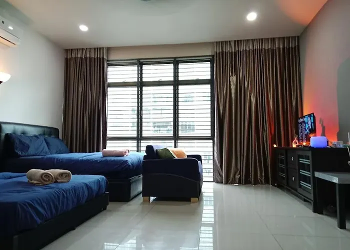 Mount Austin 8 Homestay For Couple Stay