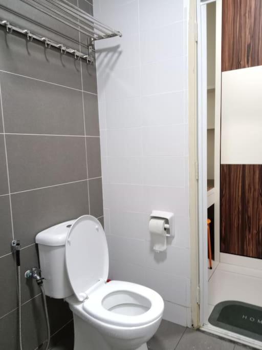 Mount Austin 8 For Couple Johor Bahru