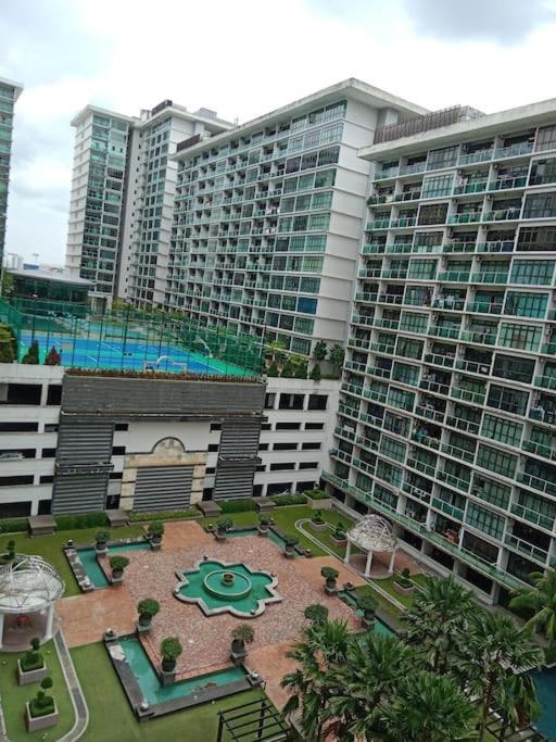 Pangsapuri Mount Austin 8 For Couple Johor Bahru